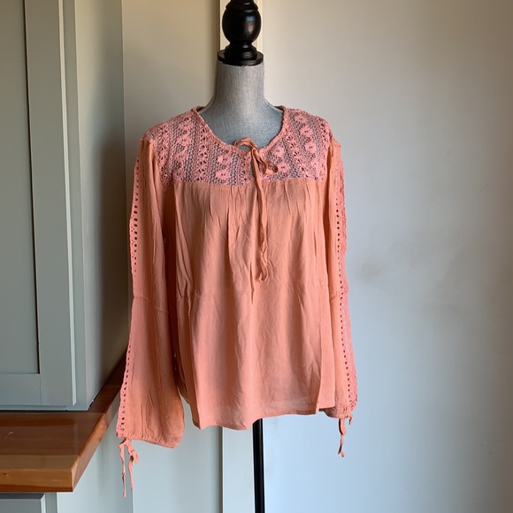 “The Bobbie Jo“ Slit Sleeve Cotton Top - Picture 5 of 8